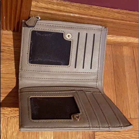 Wallet - Picture 2 of 3